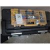 Image 1 : Toolbox. Cat B.