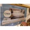 Image 6 : Sterns & Foster Mattress Pad & Lights