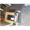 Image 2 : Rolling Stool & More Cat D