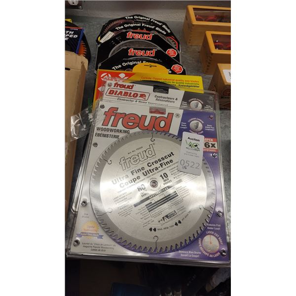 Freud Dimr, Canwood Blades D