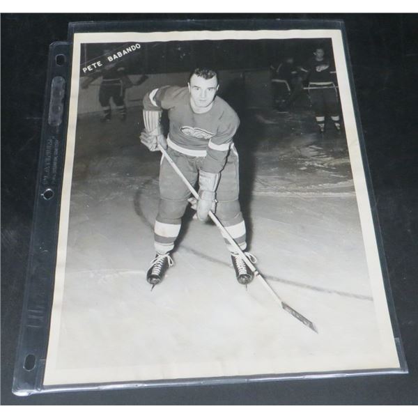 Pete Babando 8x10 Black & White Original 1950's Hockey Photo