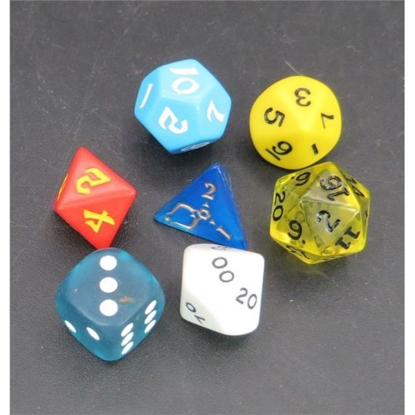 Lot of 7 New Roll playing Game RPG Dice