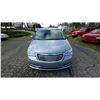Image 4 : DUNCAN - 2015 CHRYSLER TOWN AND COUNTRY SILVER 198394 KMS - J519666