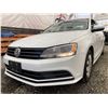 Image 2 : PARKSVILLE - 2015 VOLKSWAGEN JETTA WHITE 214840 KMS - J270040