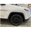 Image 26 : PARKSVILLE - 2014 JEEP CHEROKEE WHITE 164960 KMS - B302629