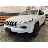 Image 2 : PARKSVILLE - 2014 JEEP CHEROKEE WHITE 164960 KMS - B302629