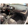 Image 39 : PARKSVILLE - 2014 JEEP CHEROKEE WHITE 164960 KMS - B302629