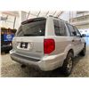 Image 14 : PARKSVILLE - 2003 HONDA PILOT SILVER 375972 KMS - P002179