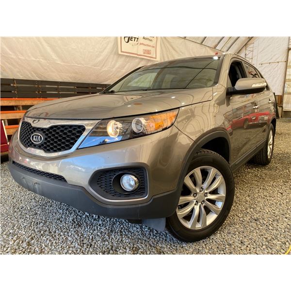 PARKSVILLE - 2011 KIA SORENTO GREY 332537 KMS - B045732