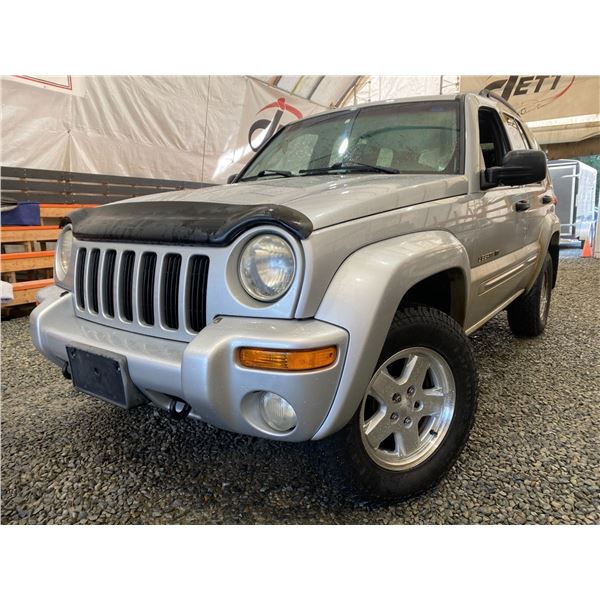 PARKSVILLE - 2002 JEEP LIBERTY SILVER 233807 KMS - D195112