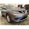 Image 8 : PARKSVILLE - 2016 NISSAN ROGUE GREY 224741 KMS - B808130