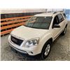 Image 4 : PARKSVILLE - 2010 GMC ACADIA WHITE 196041 KMS - B171787