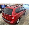 Image 16 : PARKSVILLE - 2008 KIA RONDO RED 111874 KMS - B217417