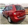Image 20 : PARKSVILLE - 2008 KIA RONDO RED 111874 KMS - B217417