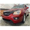 Image 2 : PARKSVILLE - 2008 KIA RONDO RED 111874 KMS - B217417