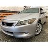 Image 1 : PARKSVILLE - 2008 HONDA ACCORD GRAY 183839 KMS - B801573