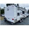 Image 3 : Parksville - 2011 R vision Super sport White "NO RESERVE" - P350300
