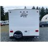 Image 4 : Parksville - 2011 R vision Super sport White "NO RESERVE" - P350300