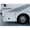 Image 10 : PARKSVILLE - 2001 FREIGHTLINER FLEETWOOD WHITE - DH38541