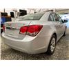 Image 14 : PARKSVILLE - 2015 CHEVROLET CRUZE SILVER 175796 KMS - B145658