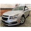 Image 1 : PARKSVILLE - 2015 CHEVROLET CRUZE SILVER 175796 KMS - B145658