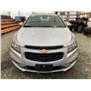 Image 6 : PARKSVILLE - 2015 CHEVROLET CRUZE SILVER 175796 KMS - B145658