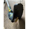 Image 2 : 704 -- YARDWORKS GRASS TRIMMER