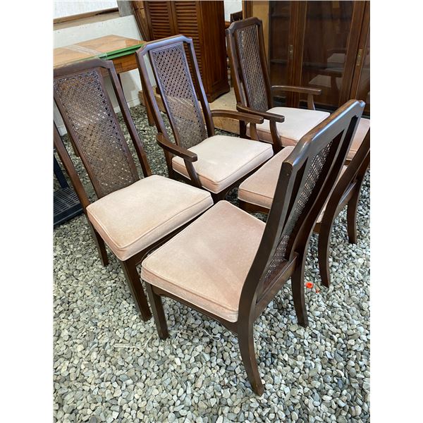 713 -- DINING TABLE SET