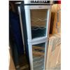 Image 1 : 723 -- KOOLATRON WINE FRIDGE
