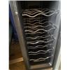 Image 3 : 723 -- KOOLATRON WINE FRIDGE