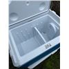 Image 3 : 738 -- MIXED COOLERS