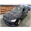 Image 4 : PARKSVILLE - 2018 VOLKSWAGEN TIGUAN BLACK 156014 KMS - D026307