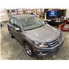 Image 10 : PARKSVILLE - 2013 VOLKSWAGEN TIGUAN SILVER  144820 KMS - D556586