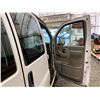 Image 37 : PARKSVILLE - 2001 GMC SAVANA WHITE 195231 KMS - D119031