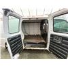 Image 40 : PARKSVILLE - 2001 GMC SAVANA WHITE 195231 KMS - D119031