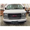 Image 5 : PARKSVILLE - 2001 GMC SAVANA WHITE 195231 KMS - D119031