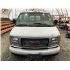 Image 6 : PARKSVILLE - 2001 GMC SAVANA WHITE 195231 KMS - D119031