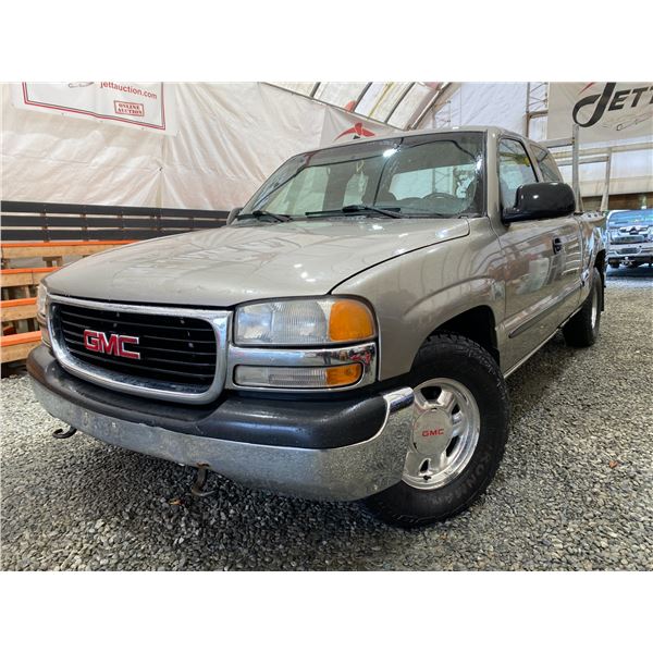 PARKSVILLE - 2000 GMC SIERRA GOLD 347025 KMS - B282893