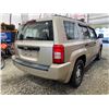 Image 14 : PARKSVILLE - 2009 JEEP PATRIOT GOLD 301802 KMS - B190979