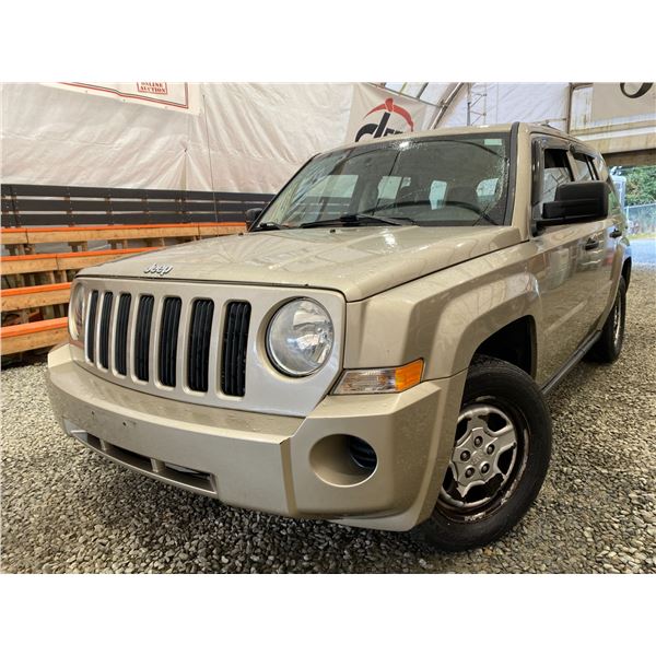 PARKSVILLE - 2009 JEEP PATRIOT GOLD 301802 KMS - B190979