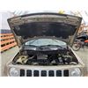 Image 32 : PARKSVILLE - 2009 JEEP PATRIOT GOLD 301802 KMS - B190979