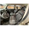Image 49 : PARKSVILLE - 2009 JEEP PATRIOT GOLD 301802 KMS - B190979