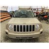 Image 6 : PARKSVILLE - 2009 JEEP PATRIOT GOLD 301802 KMS - B190979