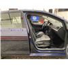 Image 36 : PARKSVILLE - 2016 VW E GOLF BLUE 82835 KMS - D915011