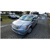 Image 2 : DUNCAN - 2015 CHRYSLER TOWN AND COUNTRY SILVER 198394 KMS - J519666