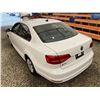 Image 22 : PARKSVILLE - 2015 VOLKSWAGEN JETTA WHITE 214840 KMS - J270040