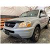 Image 2 : PARKSVILLE - 2003 HONDA PILOT SILVER 375972 KMS - P002179