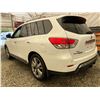 Image 20 : PARKSVILLE - 2014 NISSAN PATHFINDER WHITE 200264 KMS - D668468