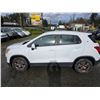 Image 16 : DUNCAN - 2014 CHEVROLET TRAX WHITE  155668 KMS - J158943