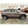 Image 11 : PARKSVILLE - 2013 VOLKSWAGEN TIGUAN SILVER  144820 KMS - D556586